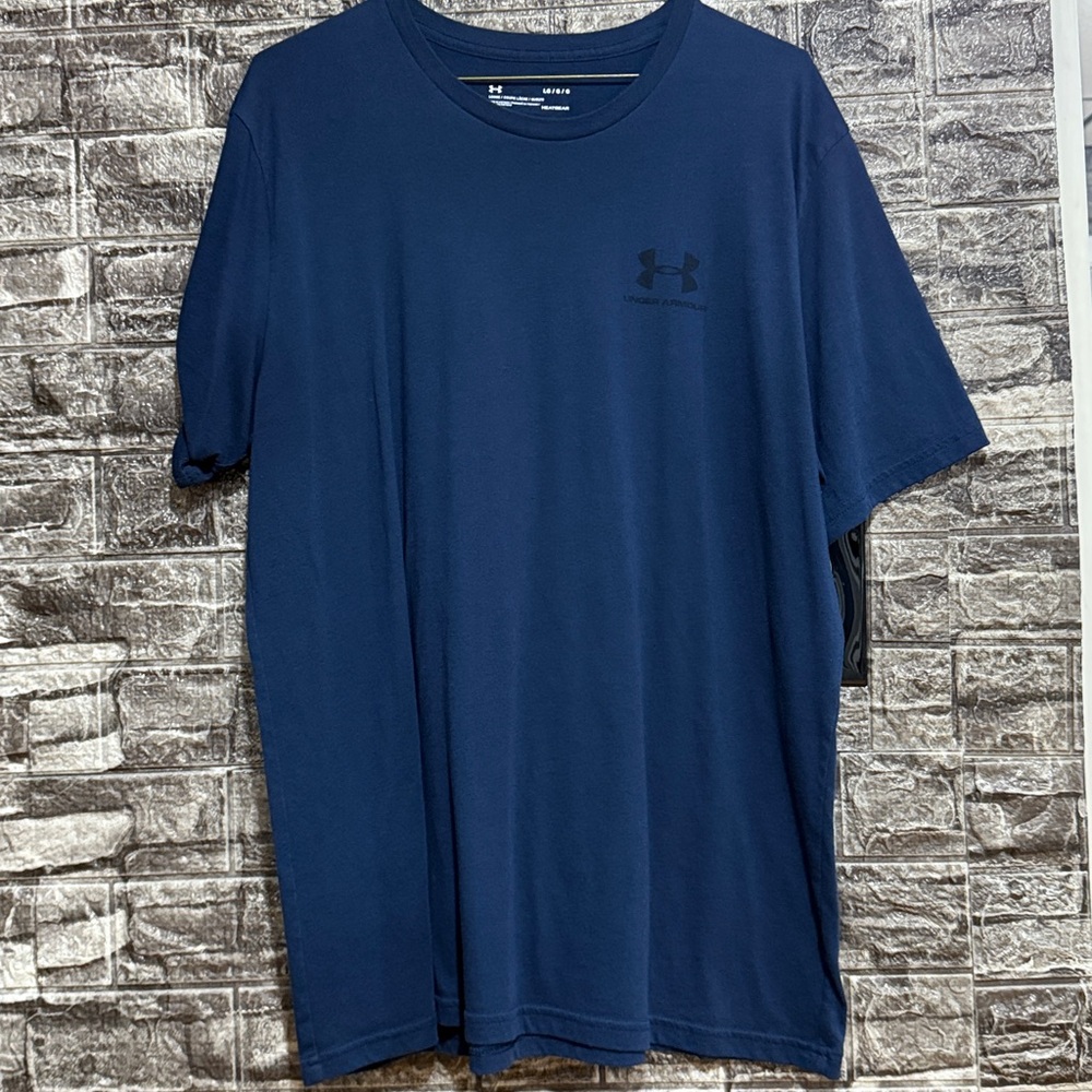 Under Armour Navy Performance Tee - image 1